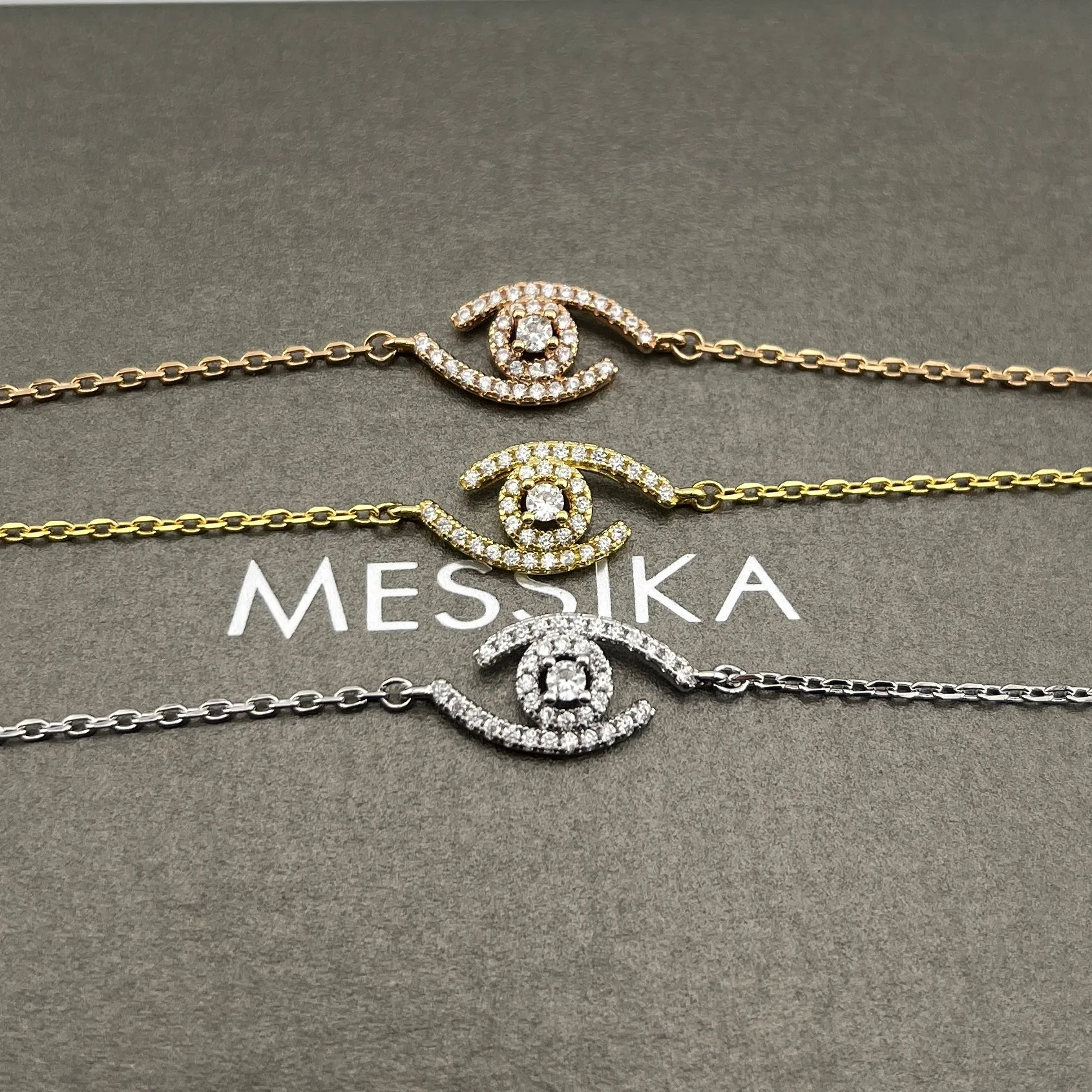 JWMESSIKA0121-01 Messika Lucky Eye Pavé Bracelet