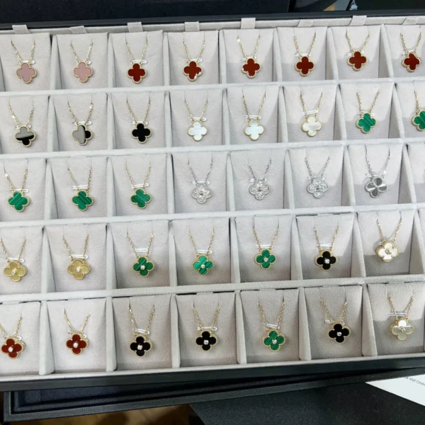 Van Cleef & Arpels Clover Necklace