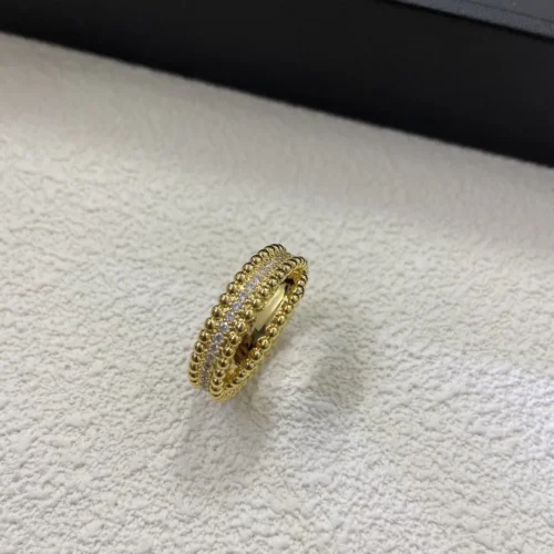 Van Cleef & Arpels Ring