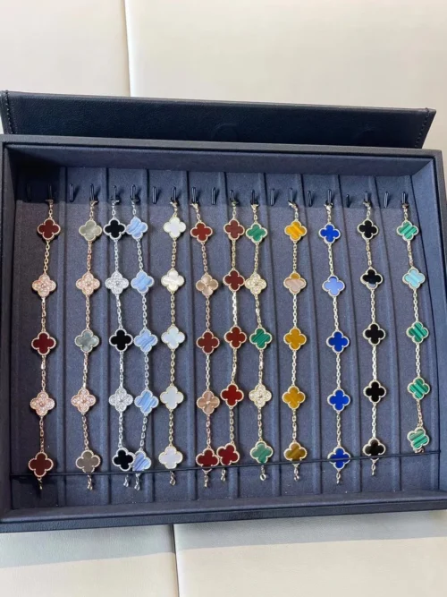 Van Cleef & Arpels Bracelet Collection