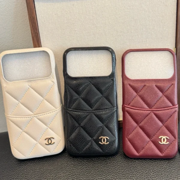 PCCHANEL0001-01 Chanel Caviar-Texture Phone Case with Integrated Cardholder - Ref. PCCHANEL0001