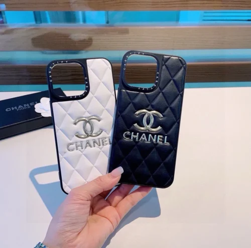 Chanel Embossed Two-Piece Full-Cover Phone Case with Gold-Tone Logo Finish - Ref. PCCHANEL0018