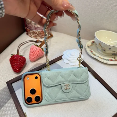 Chanel Caviar-Texture Quilted Flip Cardholder Phone Case with CC Chain Wrist Strap - Ref. PCCHANEL0119