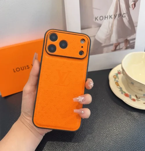 Louis Vuitton Leather-Look Phone Case with Full-Wrap Edges and Precision Cutouts - Ref. PCLV0053