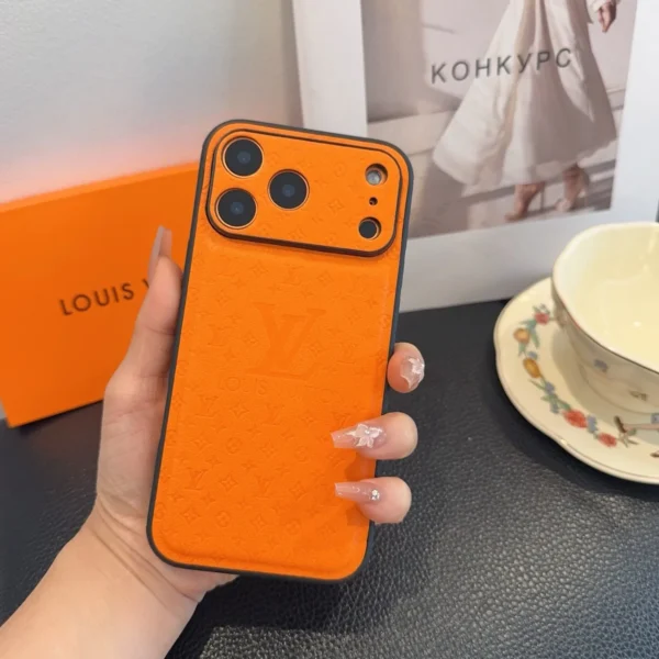 Louis Vuitton Leather-Look Phone Case with Full-Wrap Edges and Precision Cutouts - Ref. PCLV0053