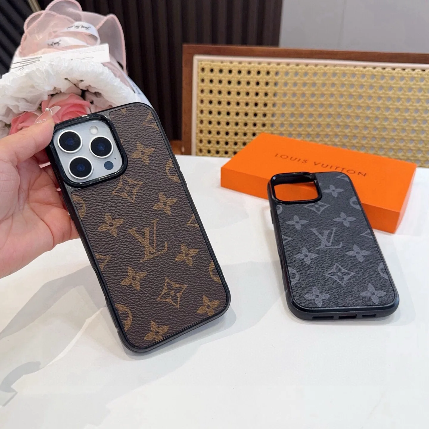 Louis Vuitton Monogram Leather-Look Phone Case for iPhone - Ref. PCLV0075