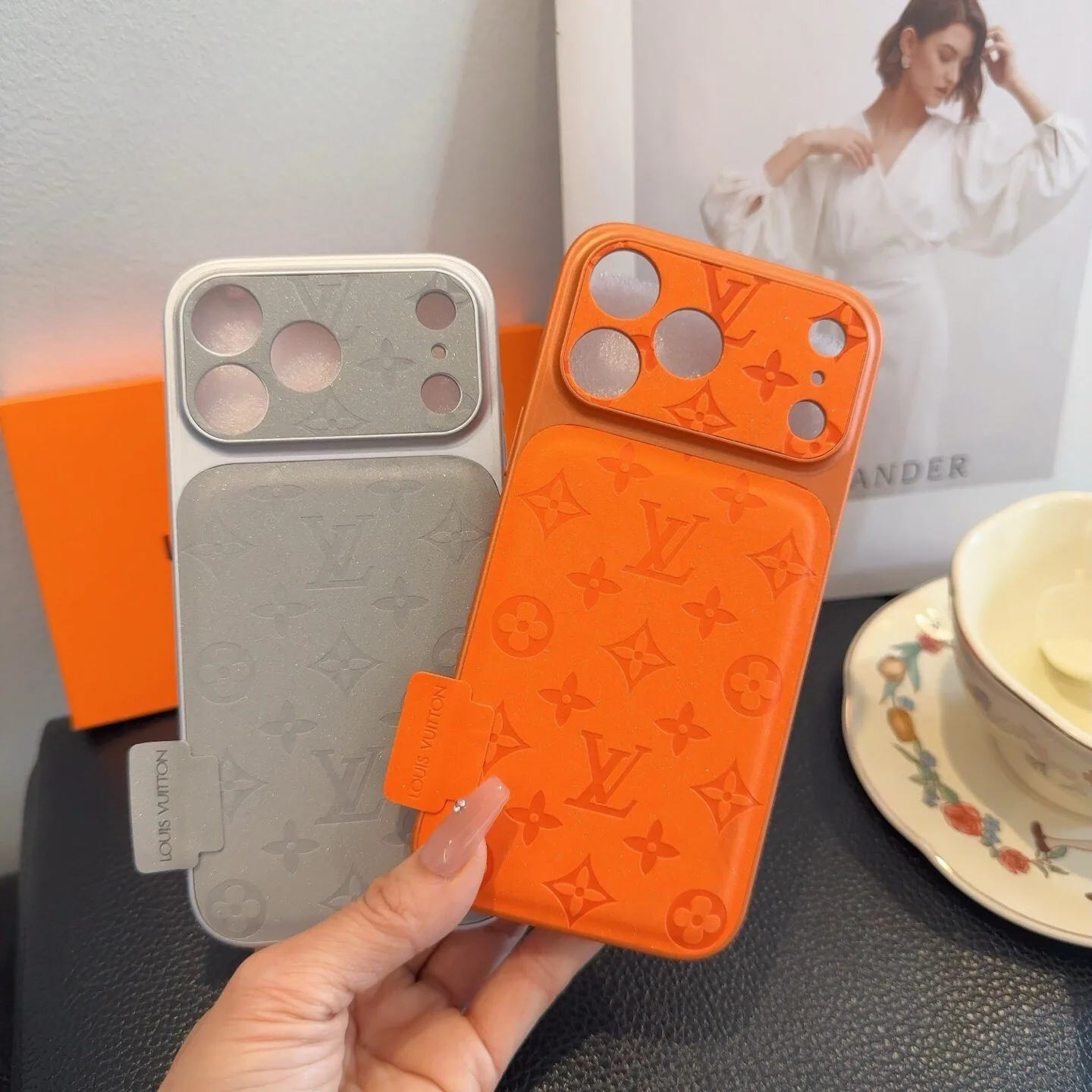 PCLV0112-01 Louis Vuitton Cosmic Orange Glitter-Embossed Full-Cover Phone Case with Precision Cutouts - Ref. PCLV0112