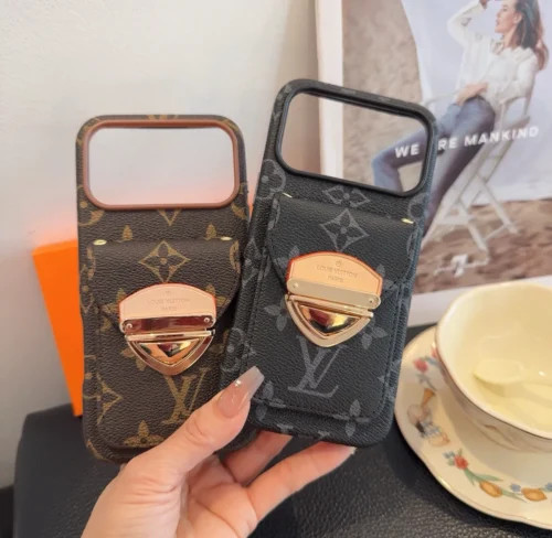 Louis Vuitton Classic Monogram Phone Case with Integrated Cardholder - Ref. PCLV0278