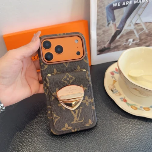 Louis Vuitton Classic Monogram Phone Case with Integrated Cardholder - Ref. PCLV0278